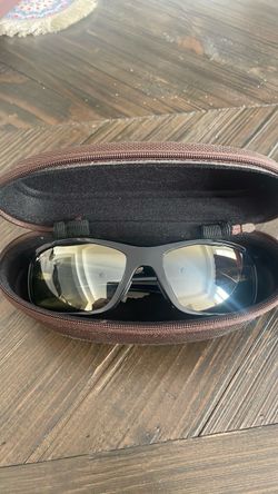 Maui Jim Black Wraparound Sunglasses with Case