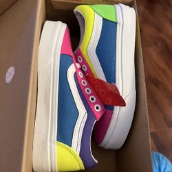 Girls Vans 