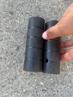 E bike pegs