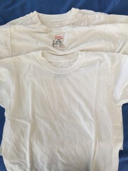 Boys Hanes T-Shirts size MD