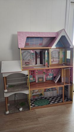 Barbie House