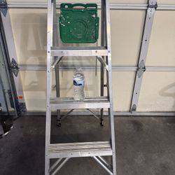 Ladder 4ft Aluminum 
