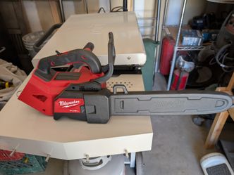 Milwaukee chainsaw 14" new tool only $250