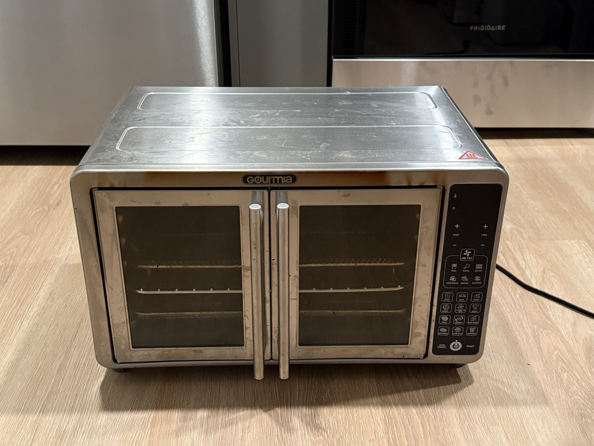 Gourmia French Door Digital Toaster Oven Air Fryer