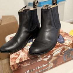Botín Charro (boots For Boys)  Size 5.5 Little Boy