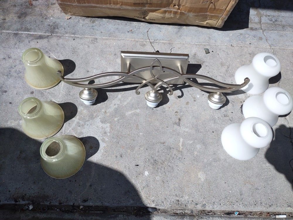 Hinkley 3 Bulb Brooke Lighting Like New Open Box retails for over $300