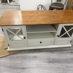 Entertainment Center / TV Stand