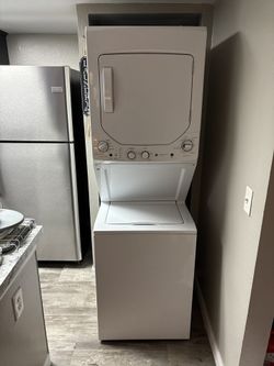 Washing Machine & Dryer Set