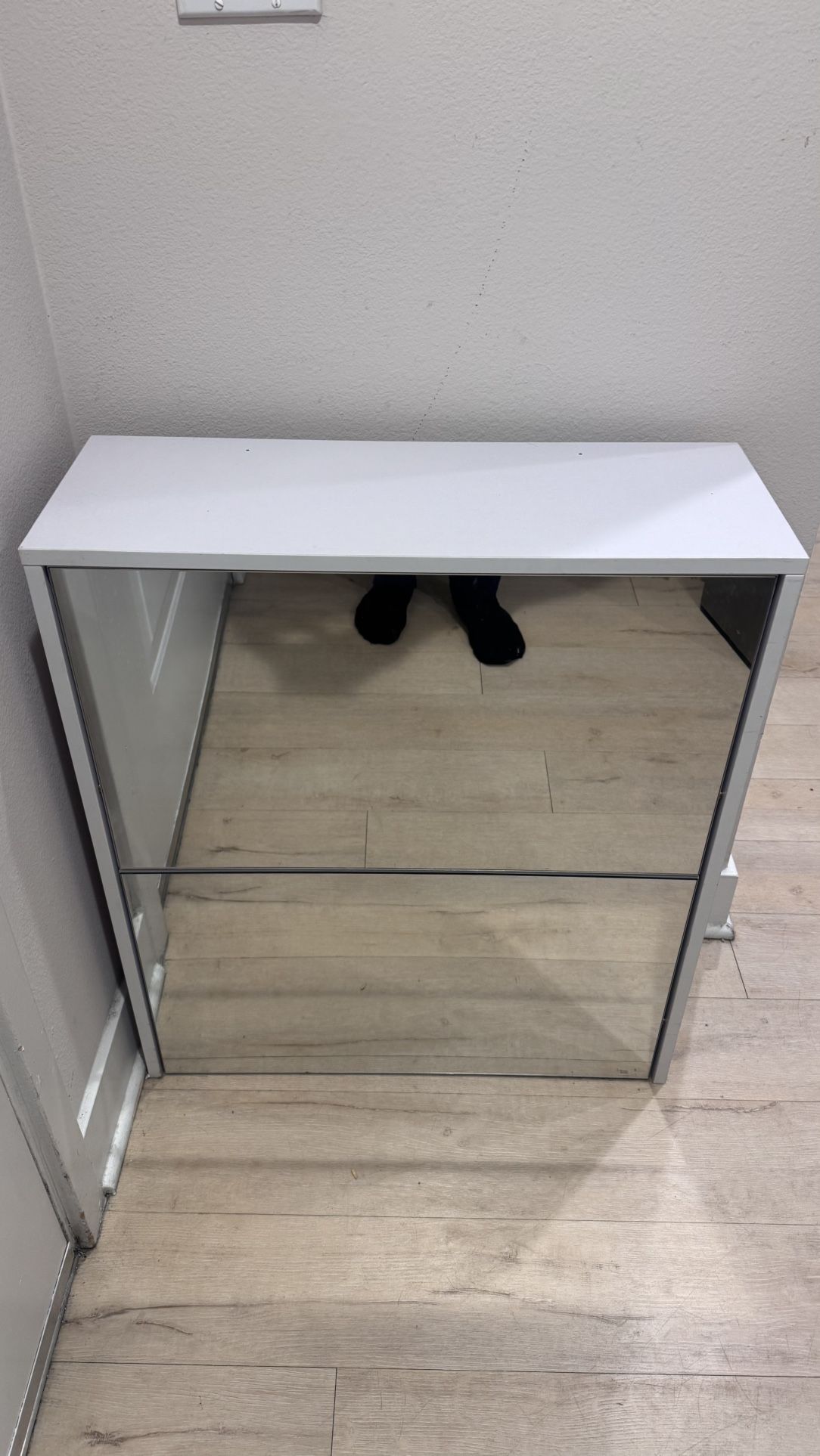 Mirror Shoe Shelf