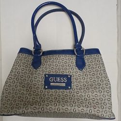 GUESS Logo Monogram Purse Pre-loved 