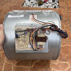 X-13 3/4 hp evaporator blower motor w/squirrel cage housing and board 