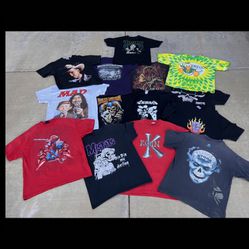LOOKING TO BUY OLD CLOTHES 80s 90s 2000s T shirts hats vintage T Shirts Graphic T Shirts 