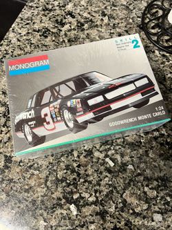 Dale Earnhardt Stock Car Plastic Model Kit