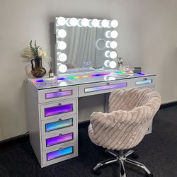 All new Prisii Vanity Set with Chair included. PROMO!