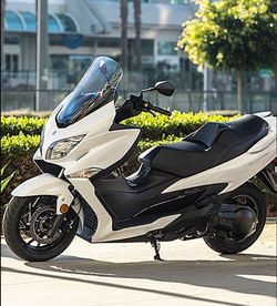 Suzuki Burgman 400