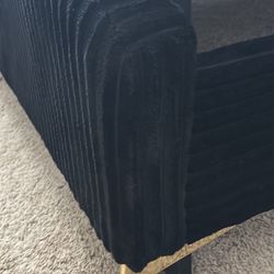 BLACK VELVET KING BED
