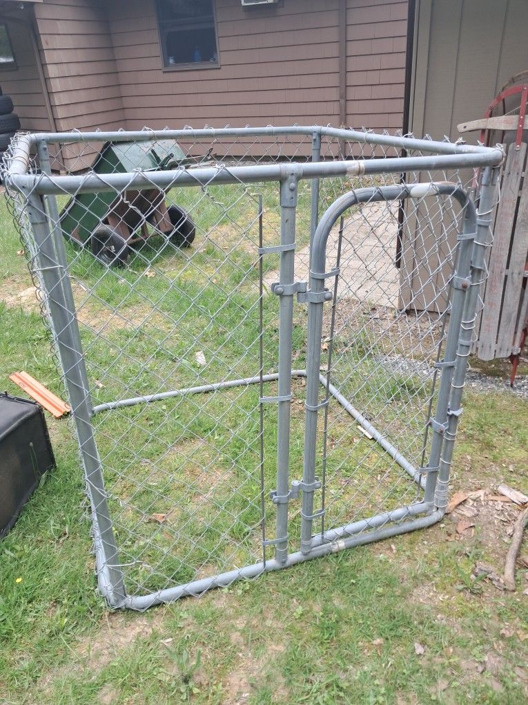 4' x 4' x 4' gated cage