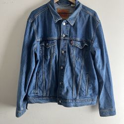 Levi's Denim Jacket Size L