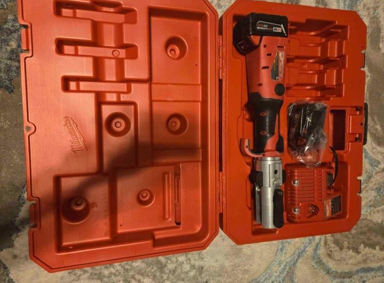 Milwaukee M18 FORCE LOGIC Long Throw Press Tool Kit 2773-20L
