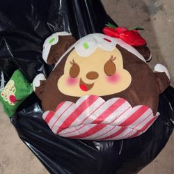 Minnie Mouse Christmas Plush!