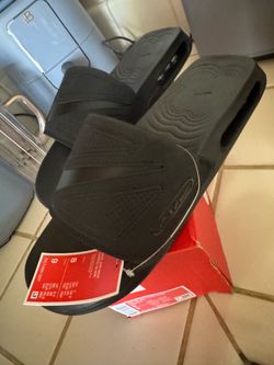 New men’s 8 women’s 9 $50