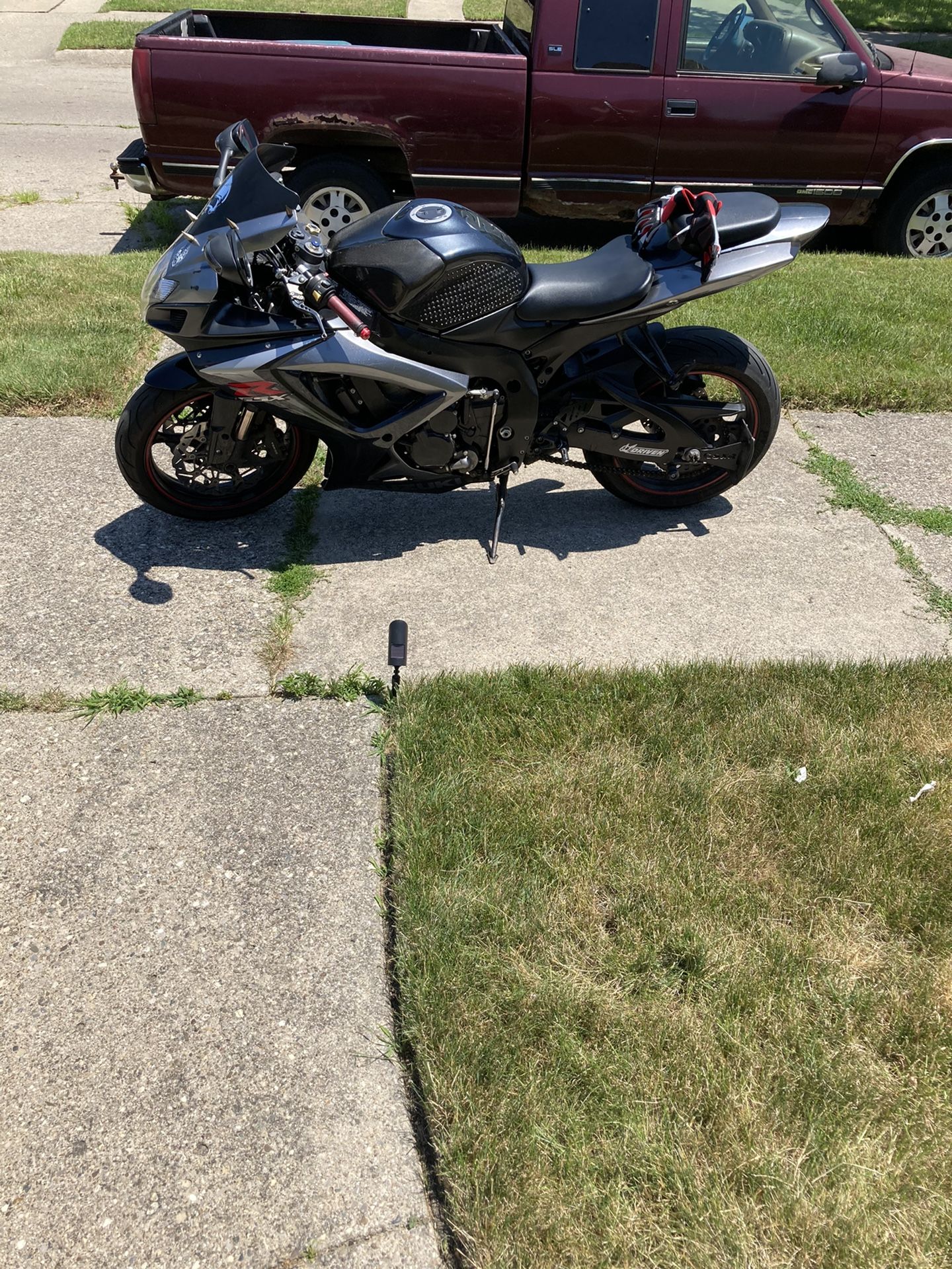 GSX-R750