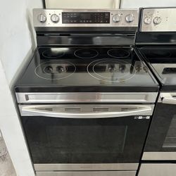 SAMSUNG 30” ELECTRIC STOVE