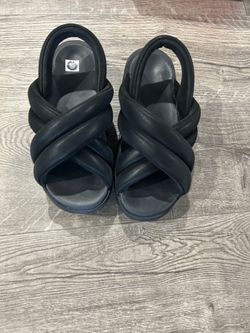 Nike max  Air Isla Sandals