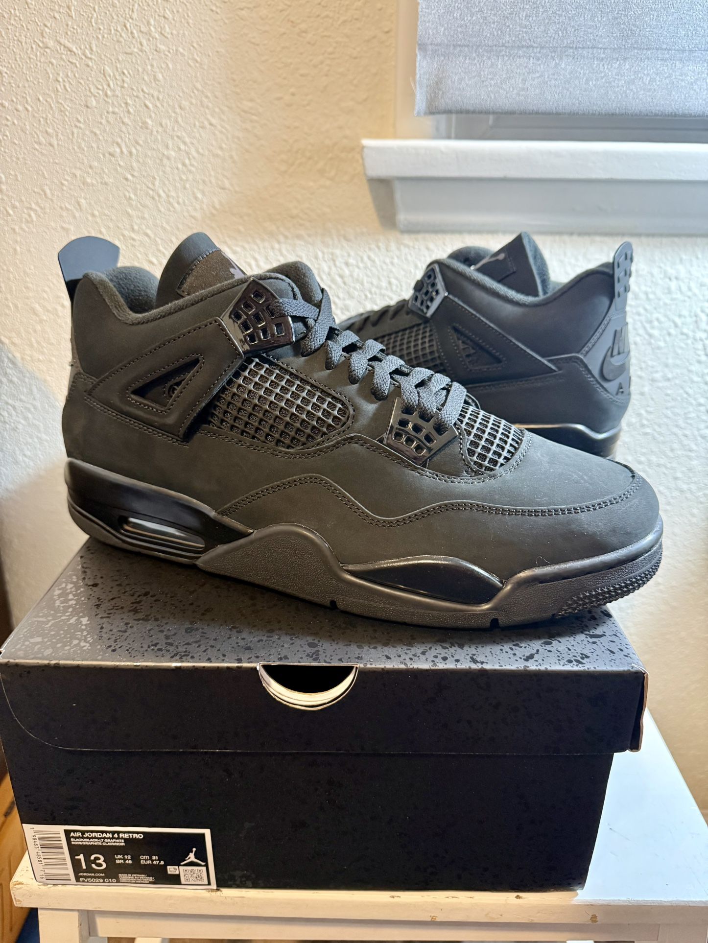 Jordan Retro 4 Black Cat Size 13 New