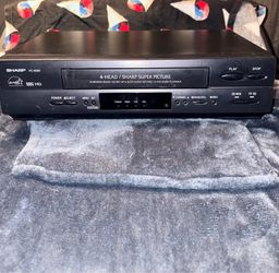 Sharp VC-A560 VHS VCR Player