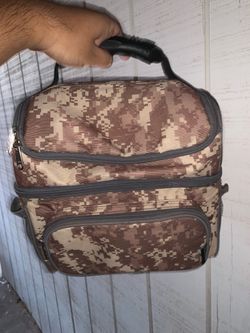 Desert Camo Insulated Lunch box
