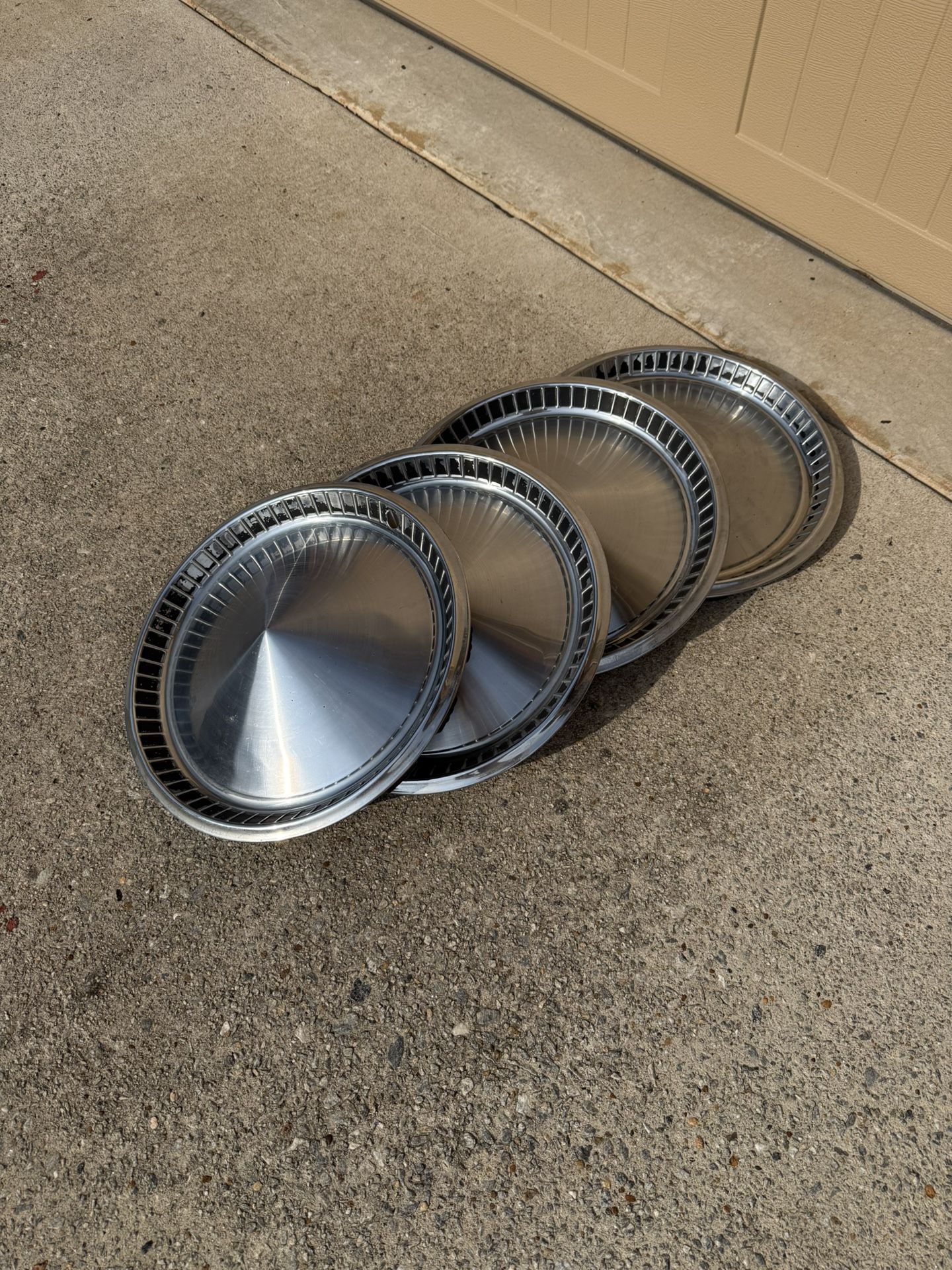 14” Hub Caps Set
