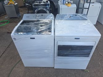Maytag washer and dryer electric matching set commercial