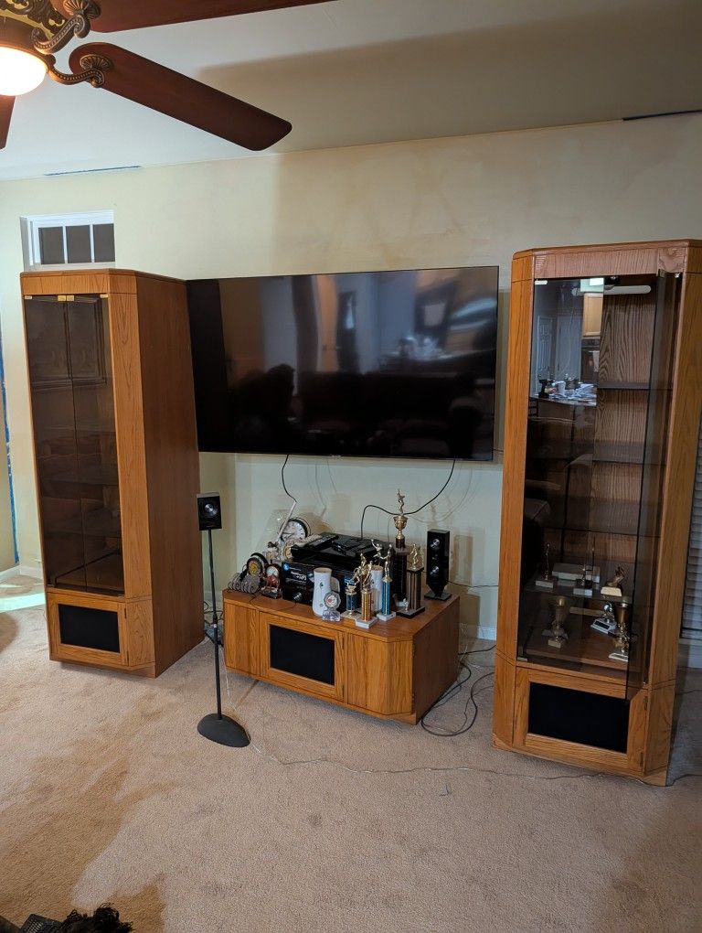 Vintage American-made oak modular wall unit — a 4-piece lighted entertainment