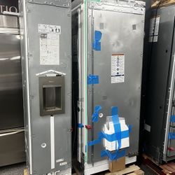 Thermador Freedom Column Built In Refrigerator & Freezer 48” 