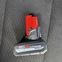 Milwaukee M12 high output battery 5.0