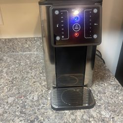 Filtered Hot And Cold Water Dispenser 