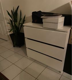 White drawer (barely used)