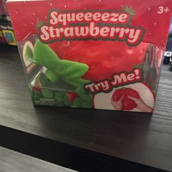 Squeeeze strawberry squishy