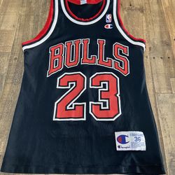 Champion Jordan Jersey Small