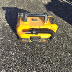 For Parts DeWalt Battery Vacuum.