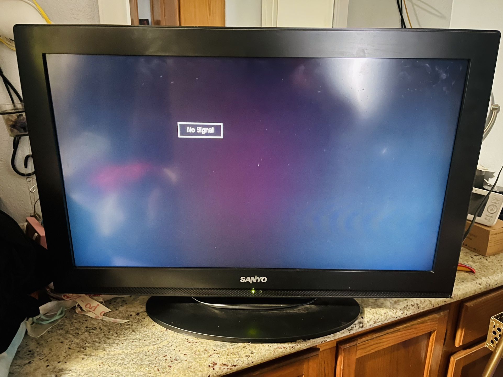 Sanyo TV (25 Inch)