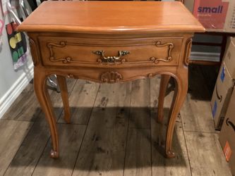 Vintage Selva Italy French Provincial Solid Wood Side Table / Nightstand