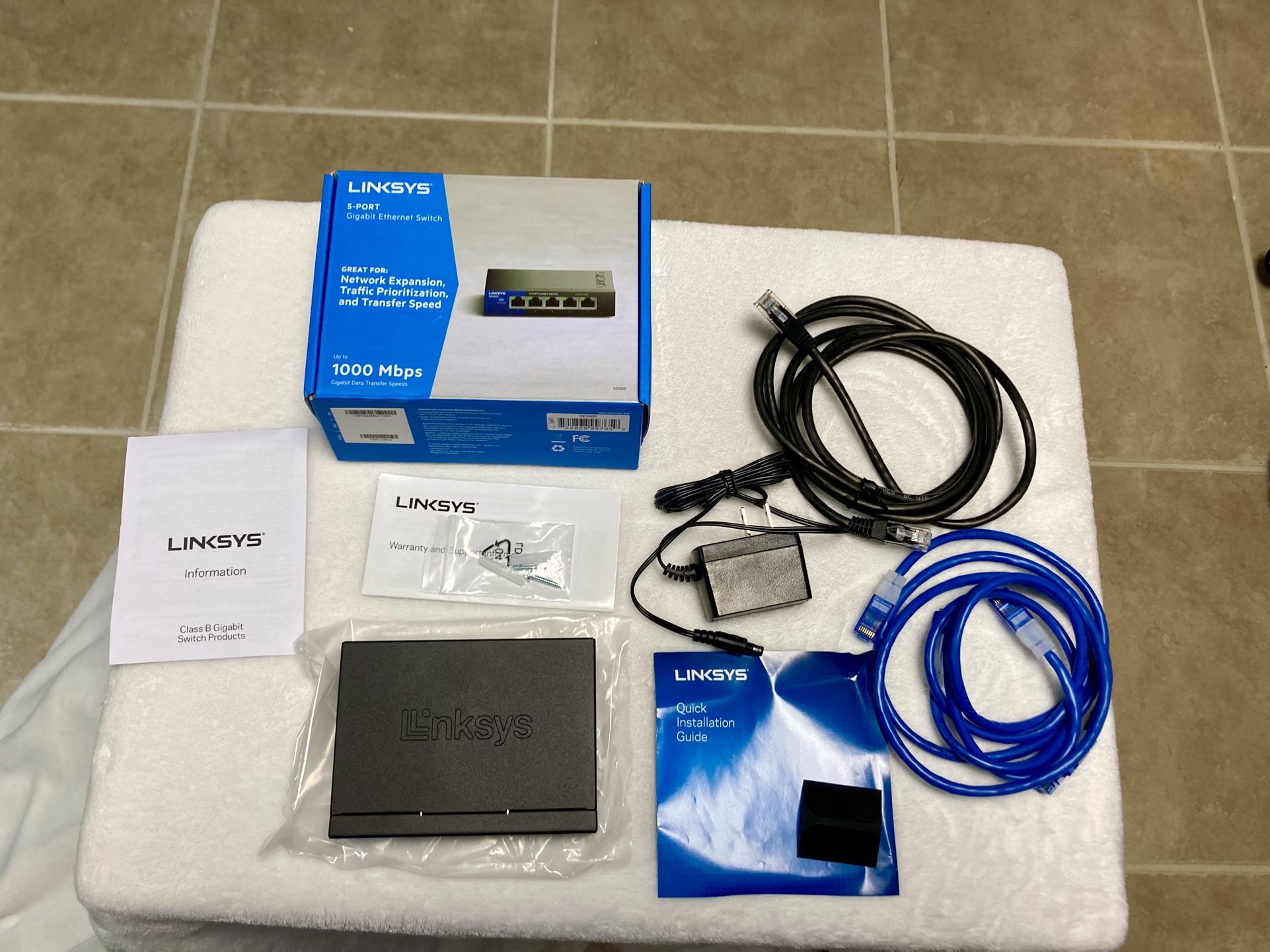 Linksys 5- Port Gigabit Ethernet Switch 