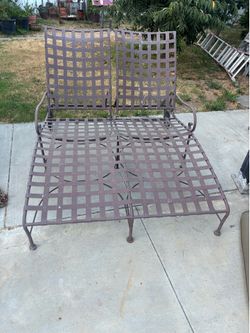 Outdoor double metal lawn chair $60