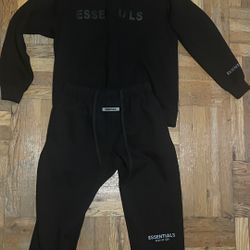 Essential (black Set)