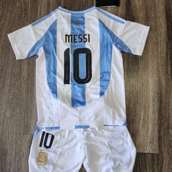 messi Argentina  KIDS soccer Jersey Size 26 (10-11  years)