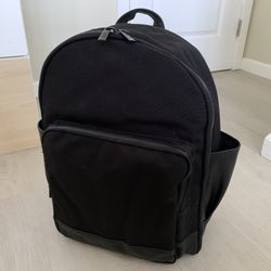BÉIS 'The Travel Backpack' in Black