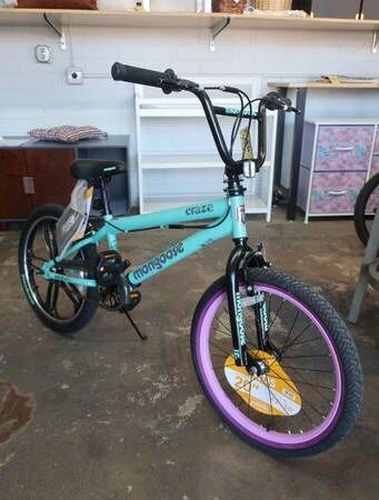 Mongoose Craze 20 BMX Kids Bike in Black Mint for Sale in Mesa AZ OfferUp