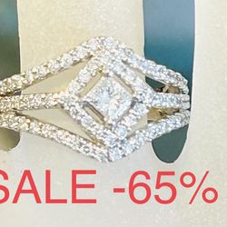 Engagement/ Anniversary/ Fashion Ring NATURAL DIAMONDS 18 K Gold 🎄 SALE -65%  Appraisal Is From When Gold Was $1500 Now Its $4000 